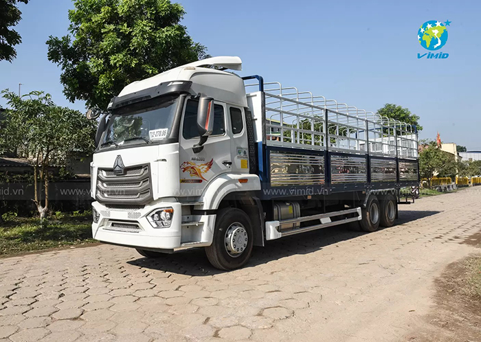 Đội xe đa dạng, hiện đại của Izzie Logistics