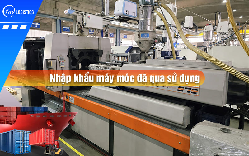 Hình ảnh chồng văn bản luật, quy định xếp ngổn ngang, tượng trưng cho sự phức tạp của hệ thống pháp luật
